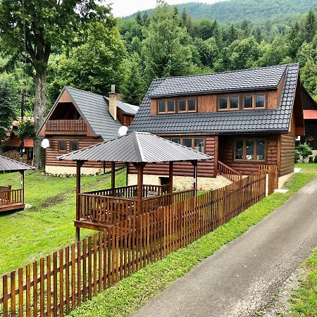 Viktoria- Neakceptujeme Mlade Partie Villa Terchová Exterior photo